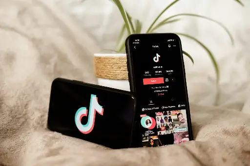Création d’un compte TikTok avec stratégie de contenu